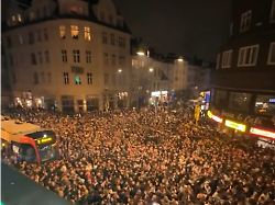 Tausende folgen Aufruf: Spontanes Rap-Konzert sorgt für Chaos in Bremen